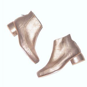 Brazilian Handcrafted Mafalda Aphrodite Pale Gold Ankle Boots Size 9 - New!